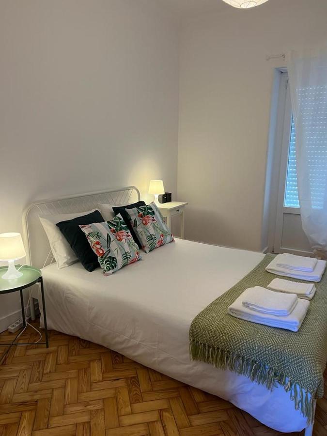 Alvalade II Airport Guest House Lissabon Buitenkant foto