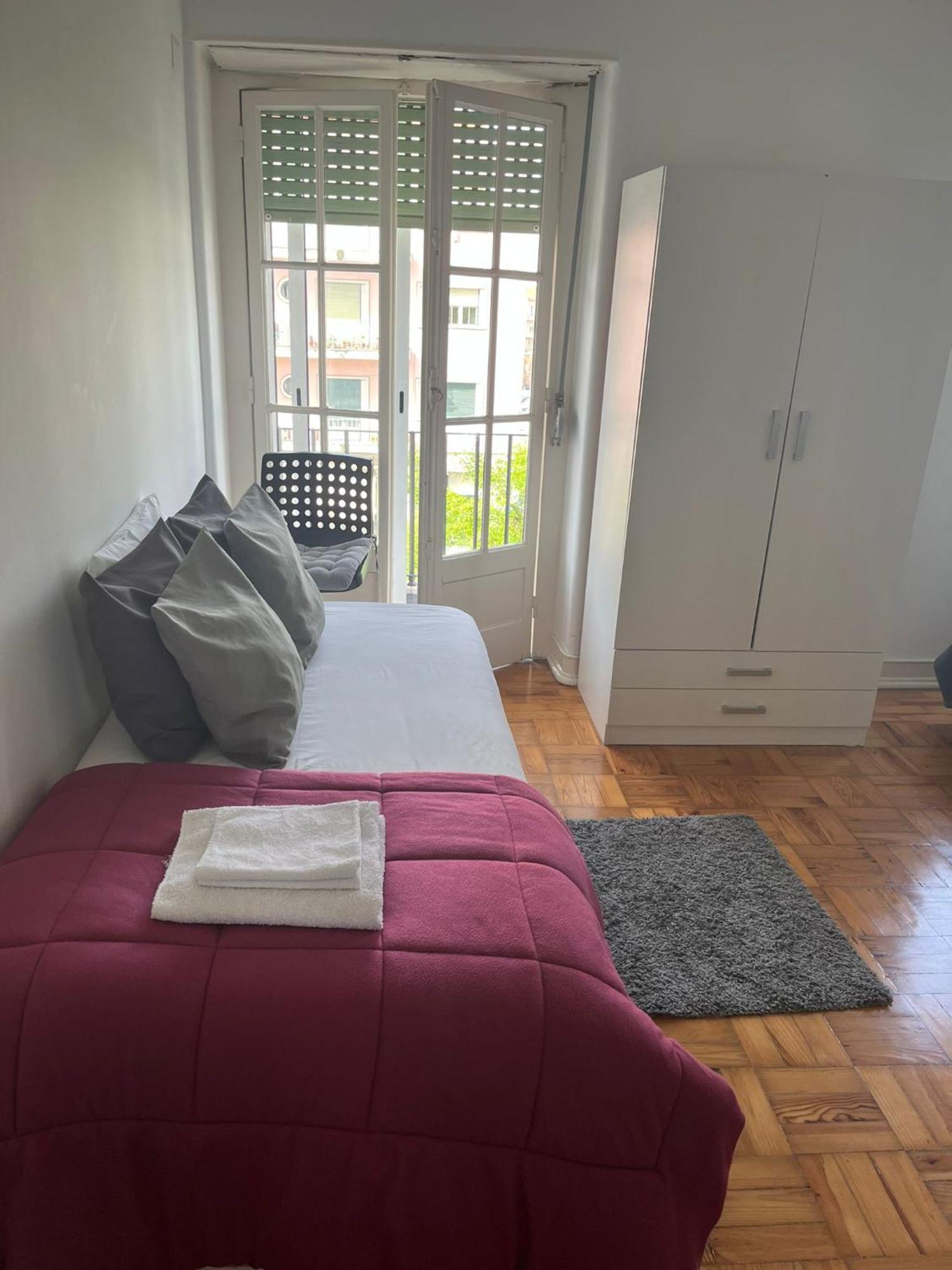 Alvalade II Airport Guest House Lissabon Buitenkant foto