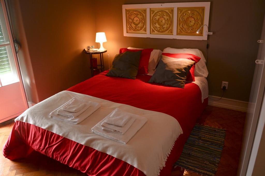 Alvalade II Airport Guest House Lissabon Buitenkant foto